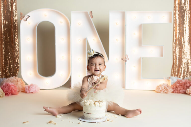 When Is The Best Time For A Cake Smash Photoshoot?
